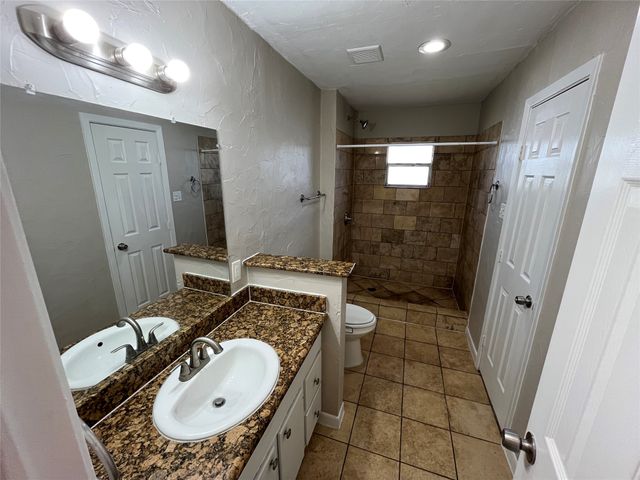 926 Warren Way, Richardson, TX 75080