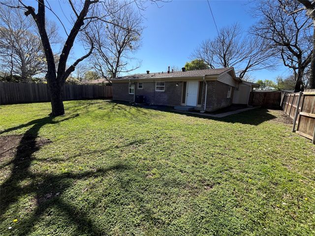 926 Warren Way, Richardson, TX 75080