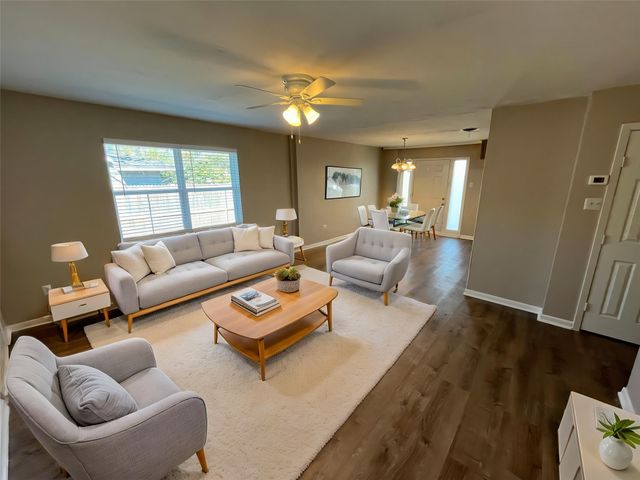 926 Warren Way, Richardson, TX 75080