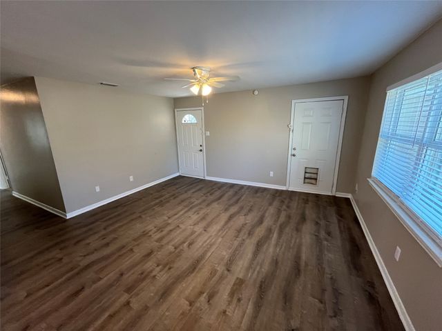 926 Warren Way, Richardson, TX 75080