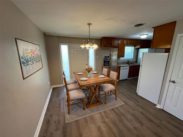 926 Warren Way, Richardson, TX 75080