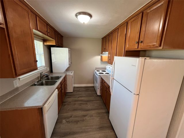 926 Warren Way, Richardson, TX 75080