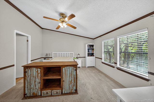 455 OAK VIEW DR, Lakehills, TX 78063