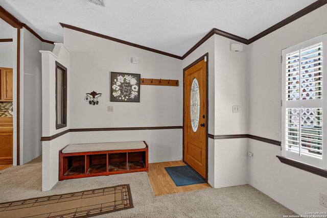 455 OAK VIEW DR, Lakehills, TX 78063