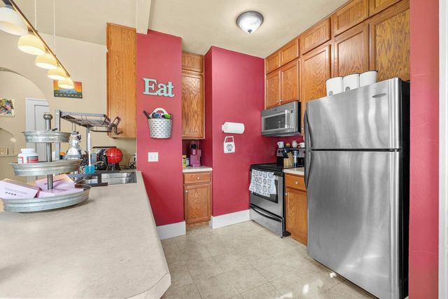 1313 S Main St, Minot, ND 58701