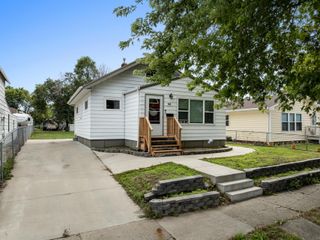 1313 S Main St, Minot, ND 58701