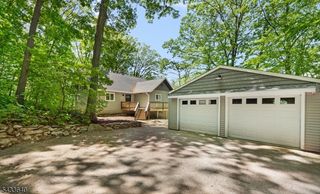 24 Toboggan Trl, Vernon Twp., NJ 07461