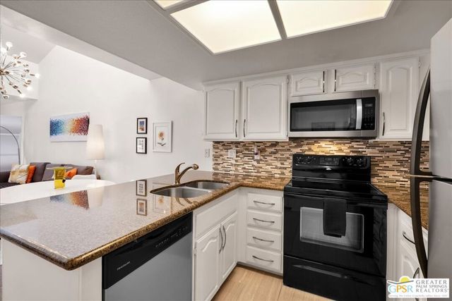 500 E Amado Road 215, Palm Springs, CA 92262