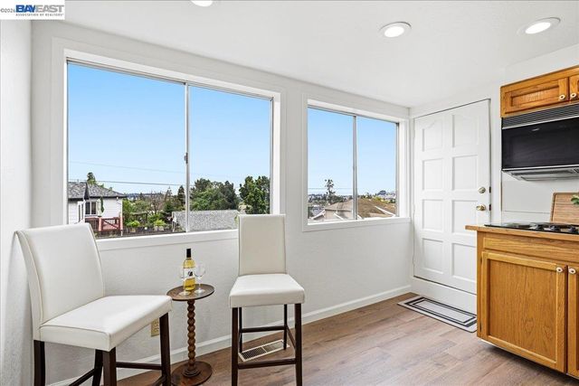 18425 Pepper St, Castro Valley, CA 94546