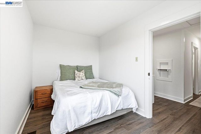 18425 Pepper St, Castro Valley, CA 94546