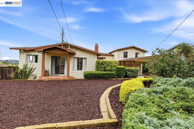 18425 Pepper St, Castro Valley, CA 94546