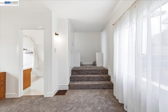 18425 Pepper St, Castro Valley, CA 94546