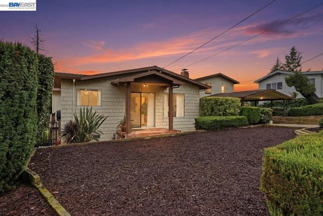 18425 Pepper St, Castro Valley, CA 94546