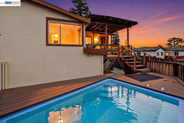 18425 Pepper St, Castro Valley, CA 94546