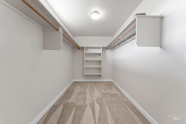 2150 W Grassy Creek Dr, Nampa, ID 83686