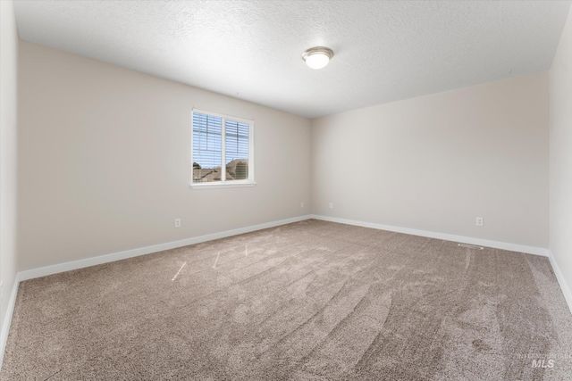 2150 W Grassy Creek Dr, Nampa, ID 83686