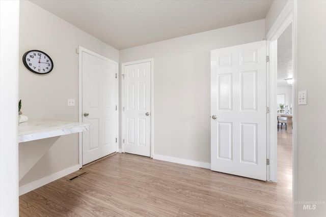 2150 W Grassy Creek Dr, Nampa, ID 83686