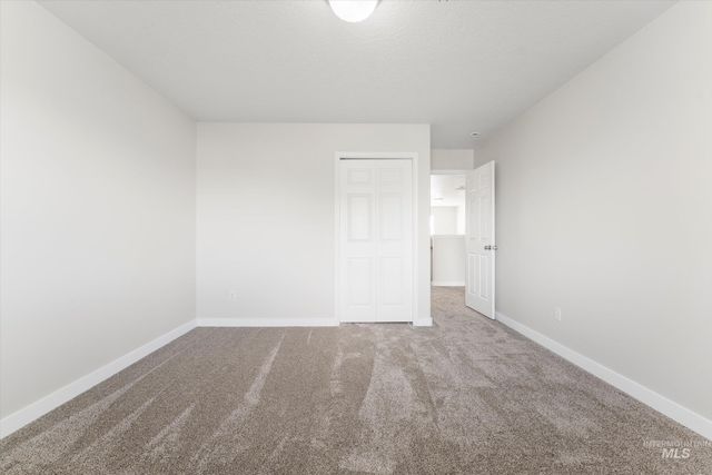 2150 W Grassy Creek Dr, Nampa, ID 83686