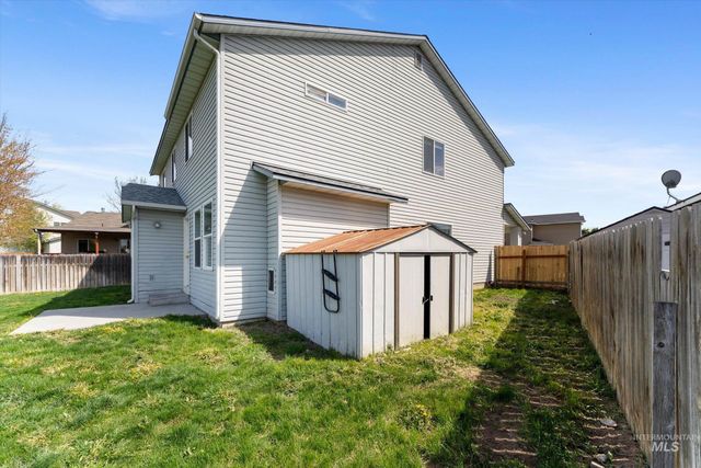 2150 W Grassy Creek Dr, Nampa, ID 83686