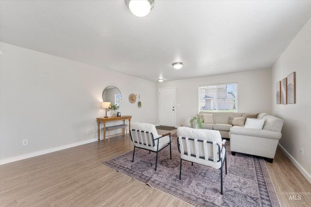 2150 W Grassy Creek Dr, Nampa, ID 83686