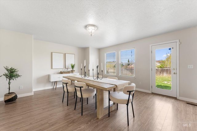 2150 W Grassy Creek Dr, Nampa, ID 83686