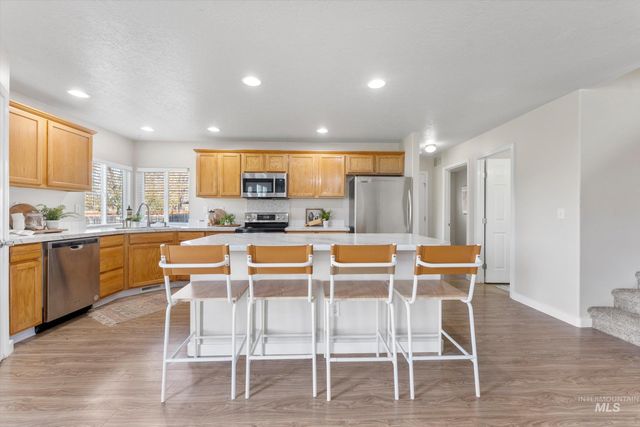 2150 W Grassy Creek Dr, Nampa, ID 83686