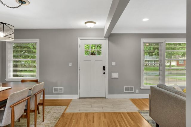 3018 Sumter Avenue S, Saint Louis Park, MN 55426