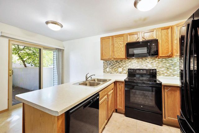 401 East Bluff, Madison, WI 53704