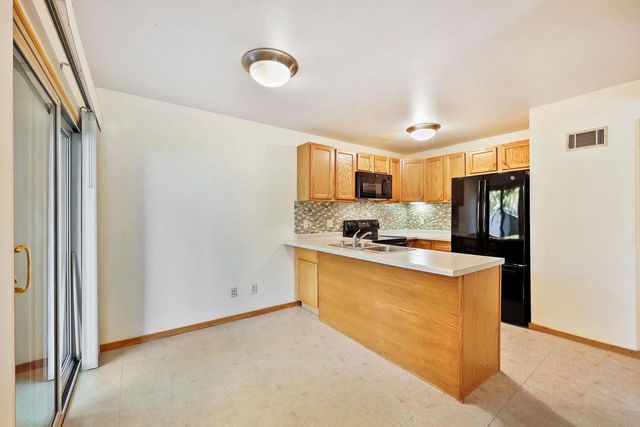 401 East Bluff, Madison, WI 53704