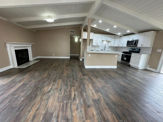 6111 Brea Ave, Stockton, CA 95207