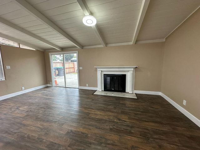 6111 Brea Ave, Stockton, CA 95207