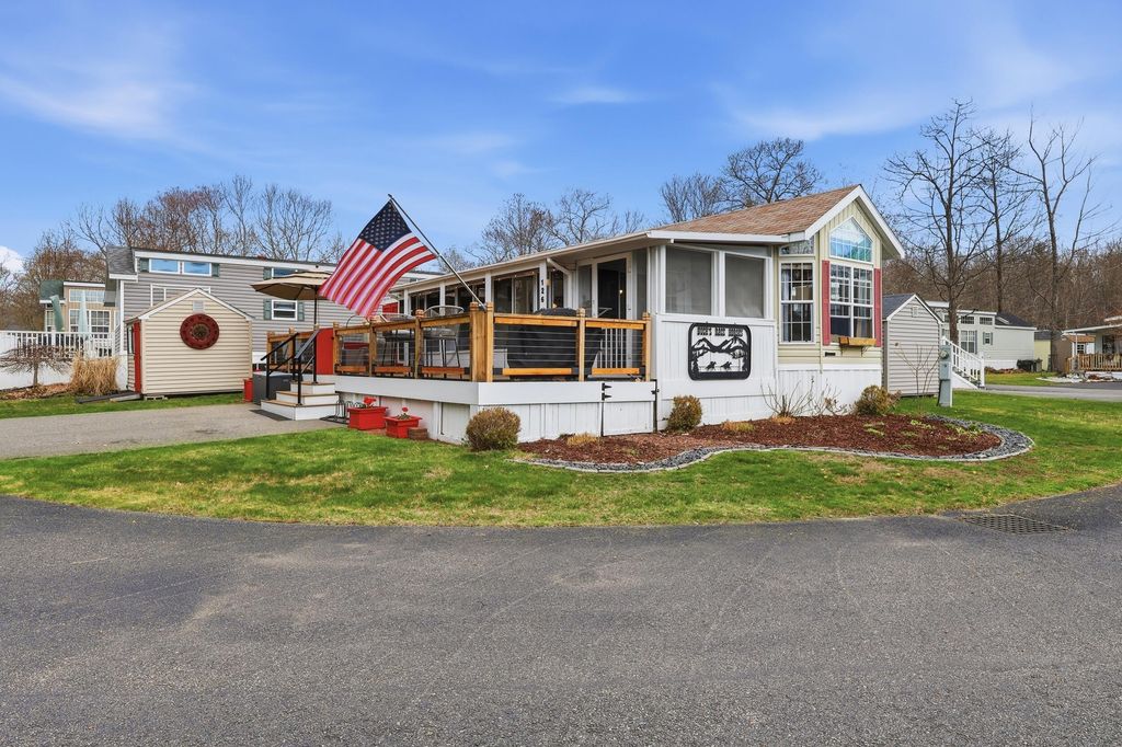 126 Seacoast Lane, Old Orchard Beach, ME 04064 — photo 2