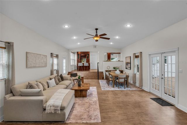 15 W PRESTON STREET, Orlando, FL 32804