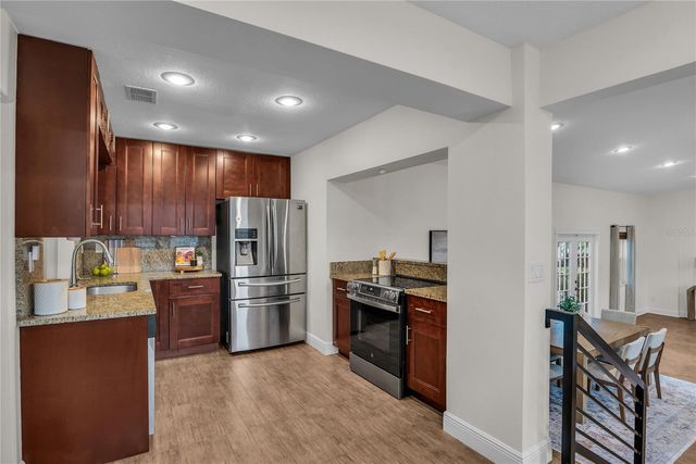 15 W PRESTON STREET, Orlando, FL 32804