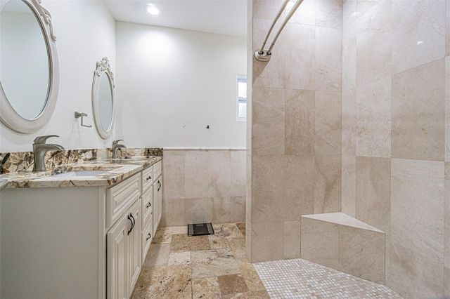 3607 E HANNA AVENUE, Tampa, FL 33610