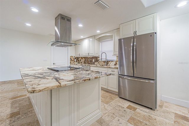 3607 E HANNA AVENUE, Tampa, FL 33610