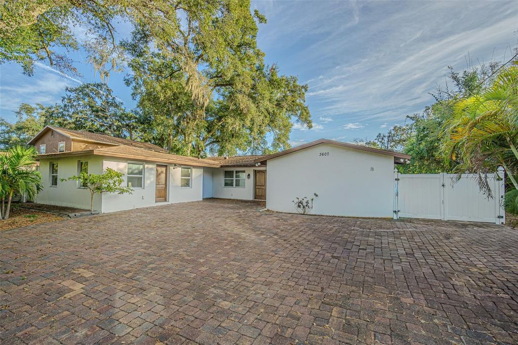 3607 E HANNA AVENUE, Tampa, FL 33610