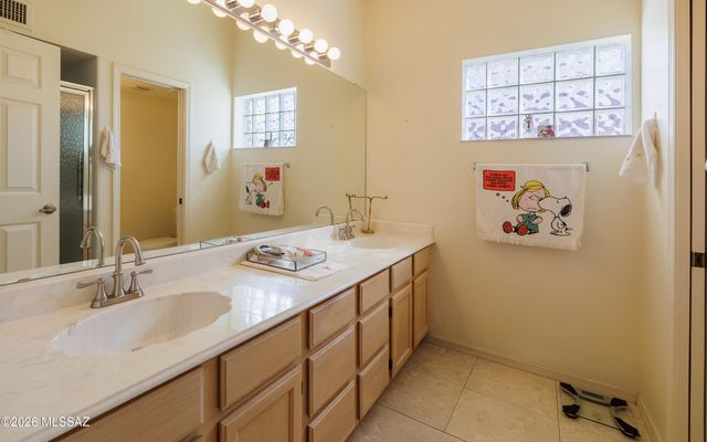 874 N Dusenburg Avenue, Tucson, AZ 85748