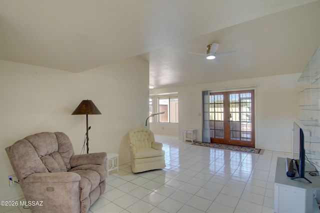 874 N Dusenburg Avenue, Tucson, AZ 85748