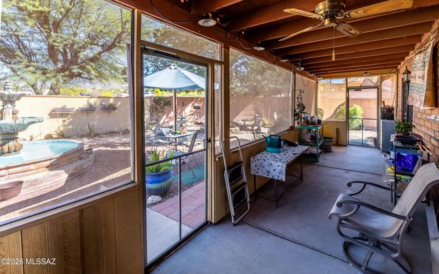 874 N Dusenburg Avenue, Tucson, AZ 85748
