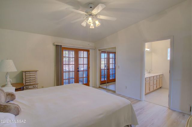 874 N Dusenburg Avenue, Tucson, AZ 85748