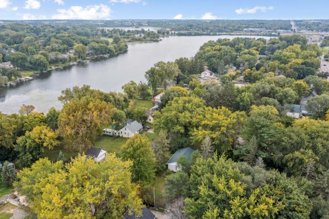 662 Gentry Avenue N, Oakdale, MN 55128