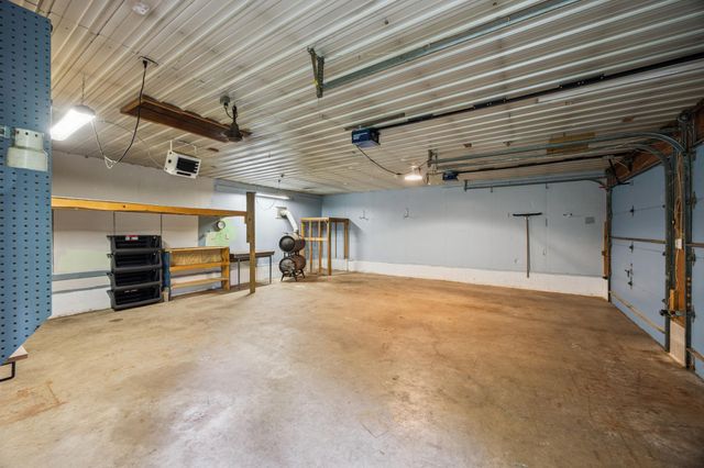 662 Gentry Avenue N, Oakdale, MN 55128