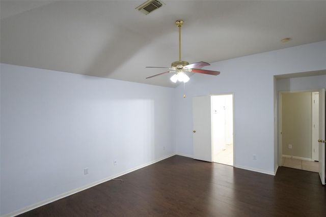 23135 N Waterlake Drive, Richmond, TX 77406