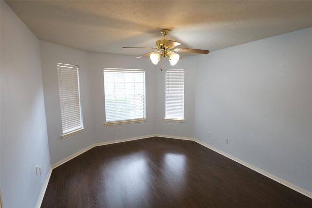 23135 N Waterlake Drive, Richmond, TX 77406