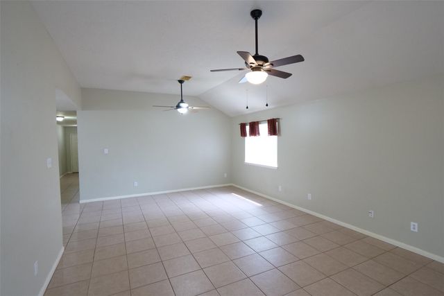 23135 N Waterlake Drive, Richmond, TX 77406