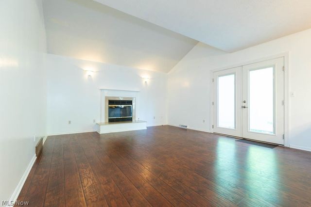 1273 Sharonbrook Drive, Twinsburg, OH 44087