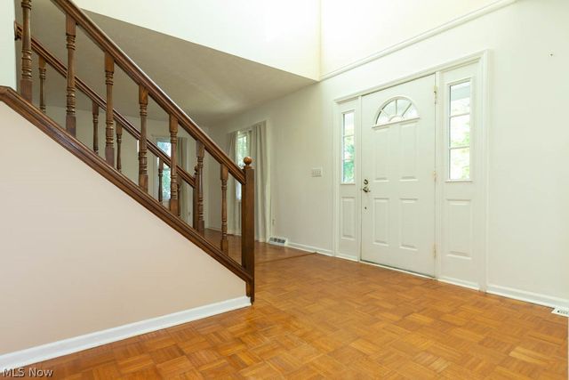 1273 Sharonbrook Drive, Twinsburg, OH 44087