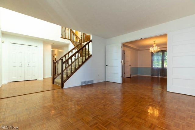 1273 Sharonbrook Drive, Twinsburg, OH 44087