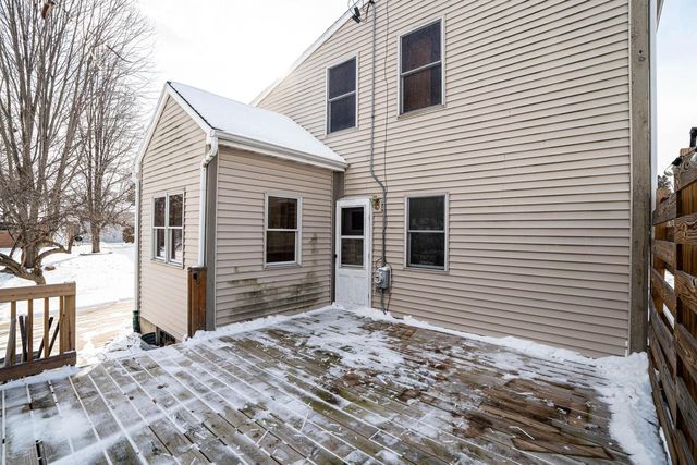 537 Pennsylvania AVENUE, West Bend, WI 53095